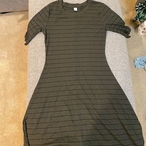 Old Navy Women’s Mid-Sleeve Midi dress